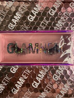 GLAMNETIC Holographic False Lashes -